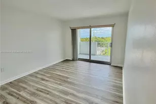 8000 Harding Ave, Miami Beach, FL 33141 - Photo 4
