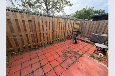 810 NE 212th Ter #2, Miami, FL 33179 - Photo 40