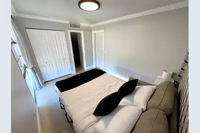 20500 W Country Club Dr #501, Aventura, FL 33180 - Photo 16