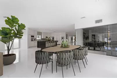 1040 S Shore Dr, Miami Beach, FL 33141 - Photo 16