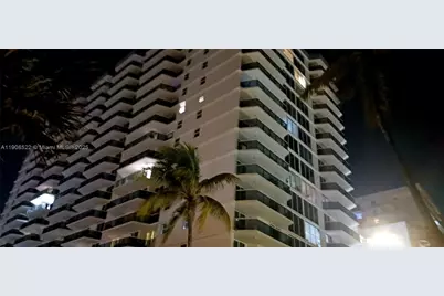 2401 Collins Ave #1708, Miami Beach, FL 33140 - Photo 4