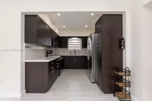 5641 SW 67th Ave, South Miami, FL 33143 - Photo 24