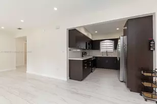 5641 SW 67th Ave, South Miami, FL 33143 - Photo 22