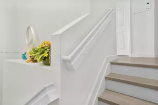 161 SE 34th Terrace, Homestead, FL 33033 - Photo 12