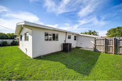 20941 NE 25th Ct, Miami, FL 33180 - Photo 36