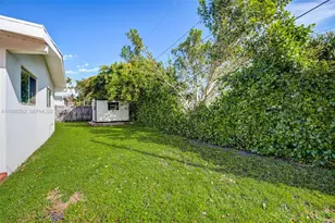 20941 NE 25th Ct, Miami, FL 33180 - Photo 32