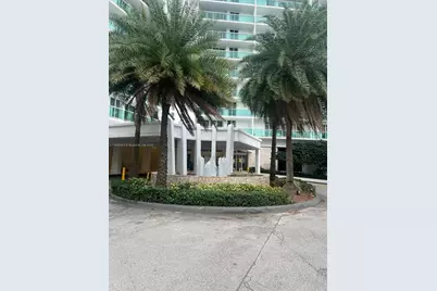 100 Bayview Dr #227, Sunny Isles Beach, FL 33160 - Photo 4