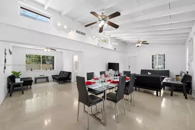 19 NE 3rd St, Dania Beach, FL 33004 - Photo 1