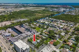 19 NE 3rd St, Dania Beach, FL 33004 - Photo 36