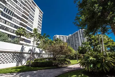 600 Three Islands Blvd #721, Hallandale Beach, FL 33009 - Photo 28