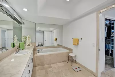 2000 Island Blvd #1710, Aventura, FL 33160 - Photo 18