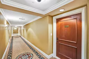 2000 Island Blvd, Aventura, FL 33160 - Photo 4