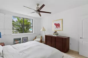 110 Washington Ave, Miami Beach, FL 33139 - Photo 14
