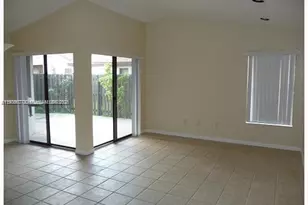 4860 SW 152nd Pl, Miami, FL 33185 - Photo 2