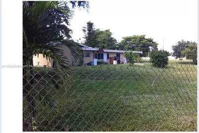 5920 SW 45th Wy, Davie, FL 33314 - Photo 1