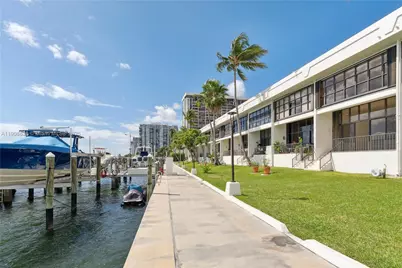 1901 Brickell Ave #B1408, Miami, FL 33129 - Photo 34