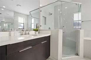 10204 NW 86th St, Doral, FL 33178 - Photo 28