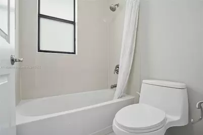 10204 NW 86th St, Doral, FL 33178 - Photo 34