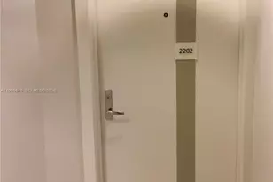 21055 Yacht Club Dr, Aventura, FL 33180 - Photo 16