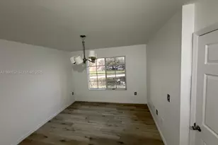 [Address not provided], West Palm Beach, FL 33409 - Photo 14