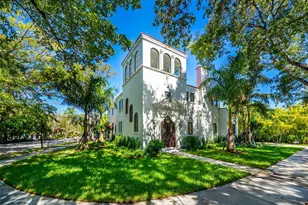 601 NE 56th St, Miami, FL 33137 - Photo 2