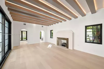 601 NE 56th St, Miami, FL 33137 - Photo 8