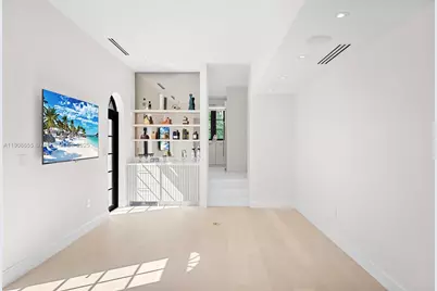 601 NE 56th St, Miami, FL 33137 - Photo 24