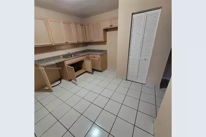 5100 SW 41st St #106, Pembroke Park, FL 33023 - Photo 14