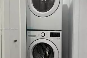 1230 NW 70th St, Miami, FL 33147 - Photo 6