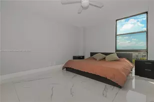 20301 W Country Club Dr, Aventura, FL 33180 - Photo 12