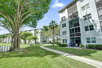 2220 N Cypress Bend Dr #310, Pompano Beach, FL 33069 - Photo 58