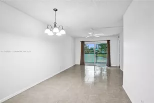 2220 N Cypress Bend Dr, Pompano Beach, FL 33069 - Photo 14