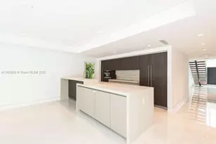 1325 Bay Dr, Miami Beach, FL 33141 - Photo 18