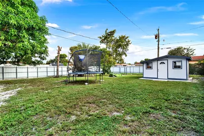 660 E 38th St, Hialeah, FL 33013 - Photo 28