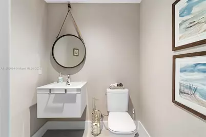 17111 Biscayne Blvd #902, North Miami Beach, FL 33160 - Photo 28