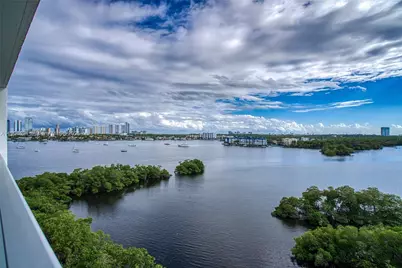 17111 Biscayne Blvd #902, North Miami Beach, FL 33160 - Photo 2