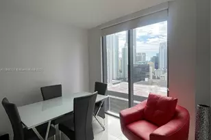 31 SE 6th St, Miami, FL 33131 - Photo 8