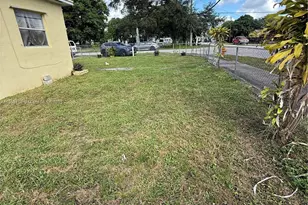 9900 NW 25th Ave, Miami, FL 33147 - Photo 10