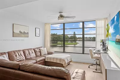 1532 Whitehall Dr #304, Davie, FL 33324 - Photo 14