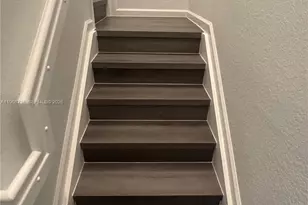 11605 NW 89th St, Doral, FL 33178 - Photo 14