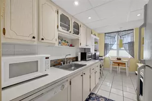 2901 NW 48th Ave, Lauderdale Lakes, FL 33313 - Photo 14