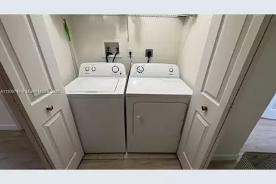 7844 NW 114th Path #7844, Doral, FL 33178 - Photo 14