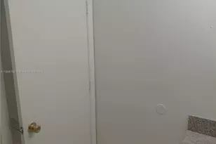 13950 NE 2nd Ave, Miami, FL 33161 - Photo 44