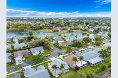 2590 SE 7th Pl, Homestead, FL 33033 - Photo 34