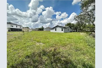 1427 Punta Gorda Dr, Other City - In The State Of Florida, FL 34759 - Photo 6
