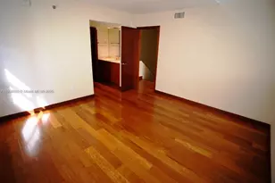 801 N Venetian Dr, Miami, FL 33139 - Photo 20