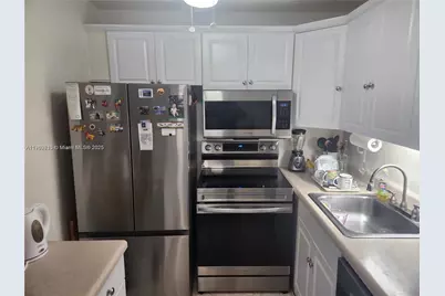 2114 E Cambridge  E #2114, Deerfield Beach, FL 33442 - Photo 8