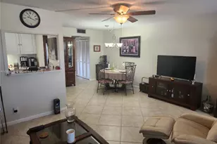 2114 E Cambridge E, Deerfield Beach, FL 33442 - Photo 4