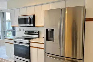 19101 NE 36th Ct, Aventura, FL 33180 - Photo 10