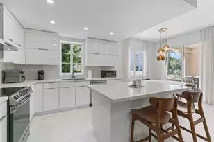 19217 Fisher Island Dr, Miami Beach, FL 33109 - Photo 14